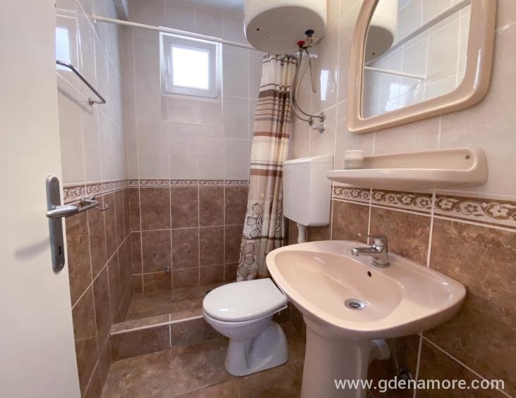 WC (2)